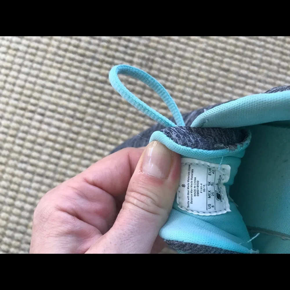 S Sport gym shoes